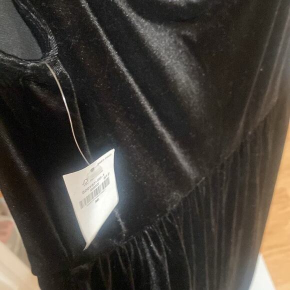 Old Navy black Fit & Flare Velvet Jumpsuit - Picture 10 of 11